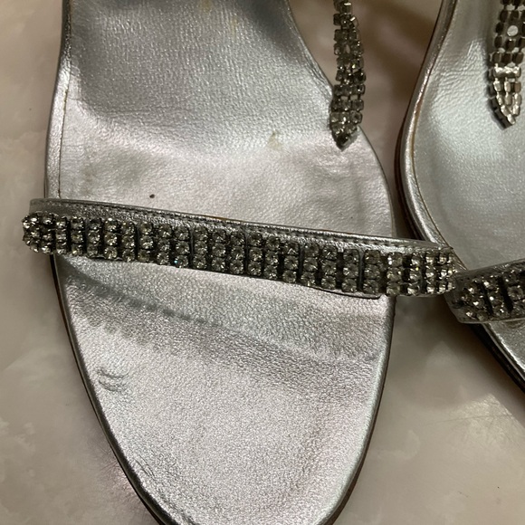 Manolo Blahnik Rhinestone Ankle Strap 4.25”Stiletto Sandal Crystal Heels, Sz 8.5 - Picture 4 of 16